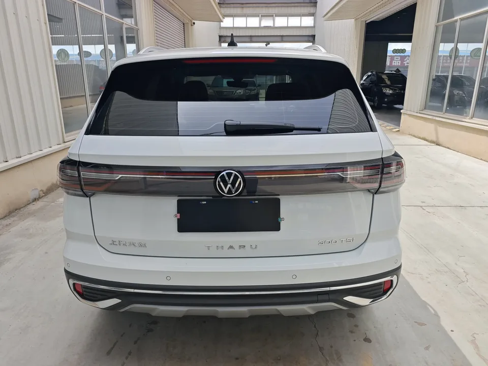 Volkswagen Tharu tuyue 2023 300TSI 2WD Full Moon Edition 2024 — thumbnail 2