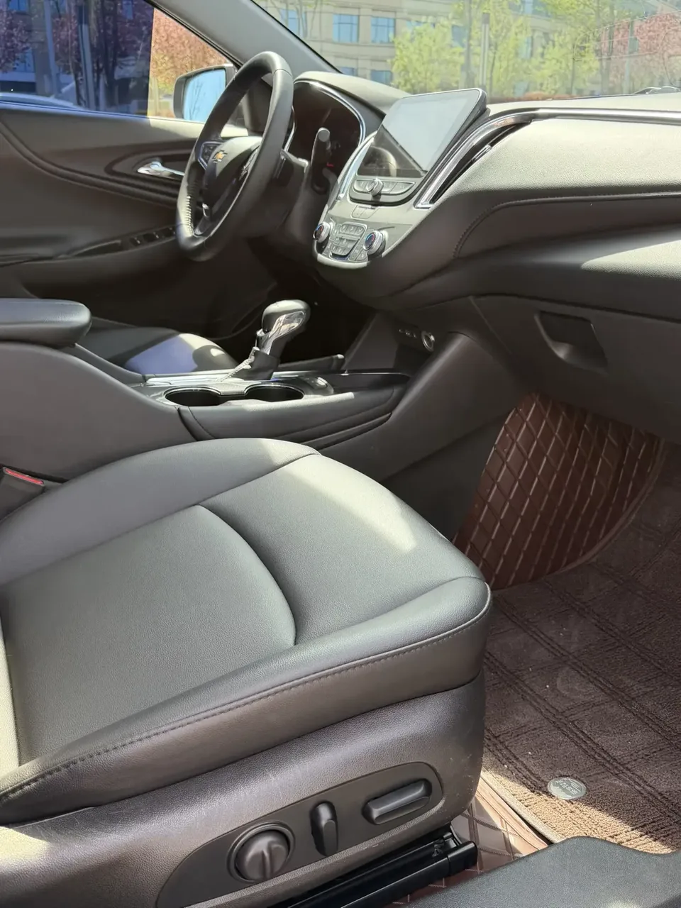 Chevrolet Malibu Xl Malibu XL 2023 1.5T Sharp Edition 2023 — thumbnail 4