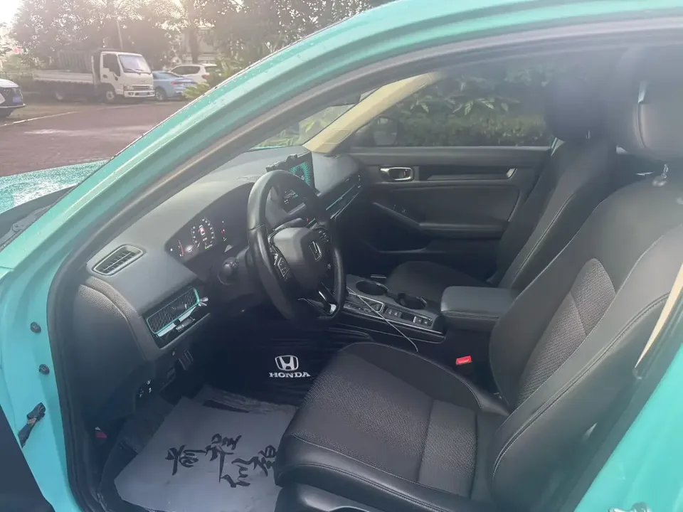 Honda Integra Style 2022 240TURBO CVT Phantom Night Deluxe Edition 2022 — thumbnail 3