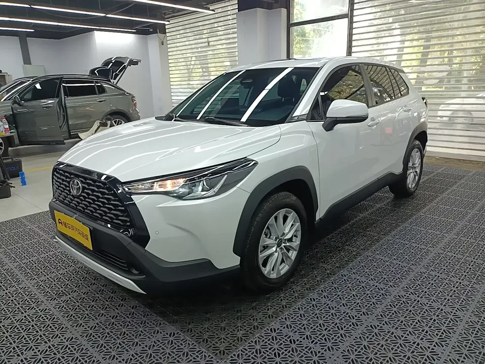 Toyota CorollaCross Corolla Sharp 2024 2.0L CVT Elite Edition 2024 — photo 1, buy with delivery to Moscow