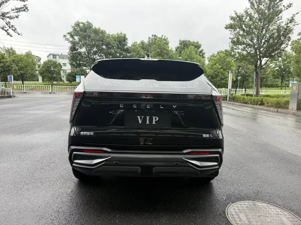 Geely Atlas L Boyue L 2023 1.5TD DCT Premium 2023 — thumbnail 2
