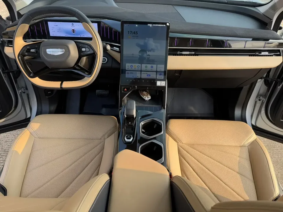 Geely Atlas L Boyue L 2023 1.5TD DCT Premium 2023 — thumbnail 5