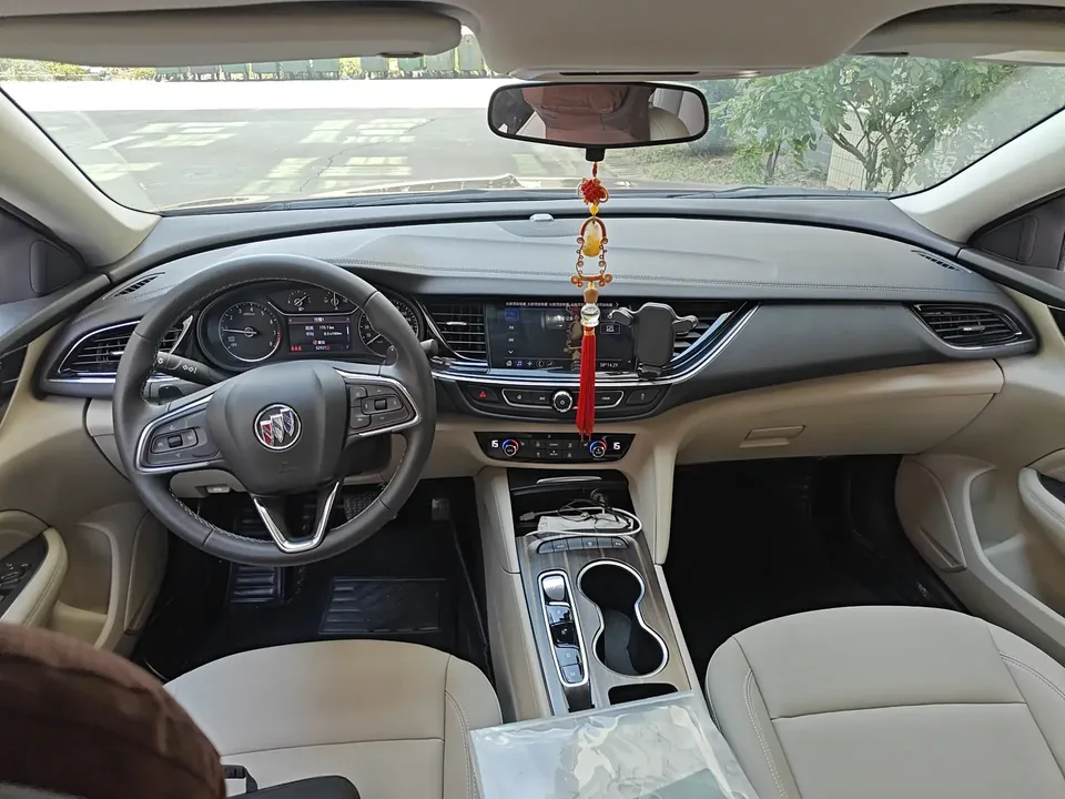 Buick Majesty Majesty 2021 552T Elite 2022 — thumbnail 2