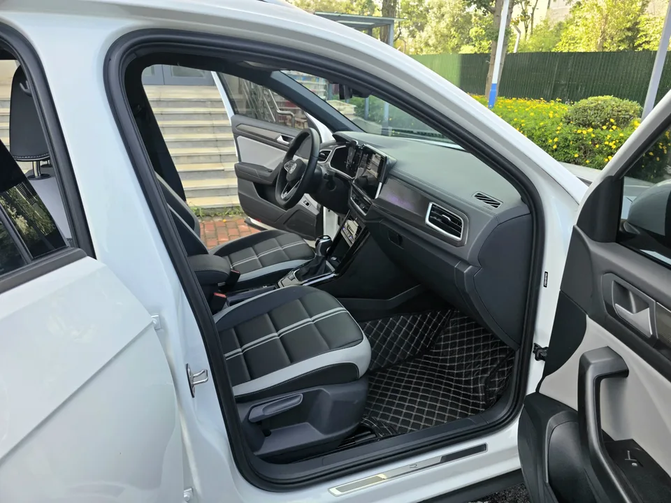 Volkswagen T-Roc TANG 2024 300TSI DSG Chenguang Edition 2024 — thumbnail 4