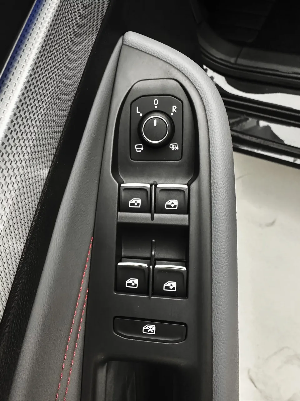 Volkswagen Lamando Lingdu 2024 Lingdu L 280TSI DSG Cool Edition 2024 — thumbnail 4