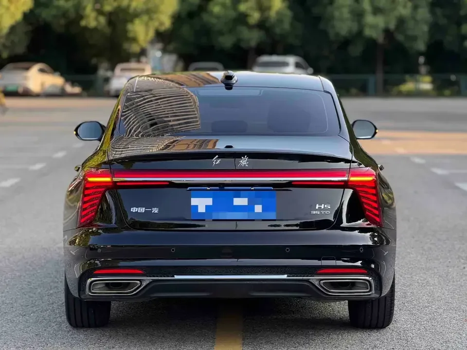 Hongqi H5 Hongqi H5 2025 1.5T DCT Flagship Edition 2026 — thumbnail 2