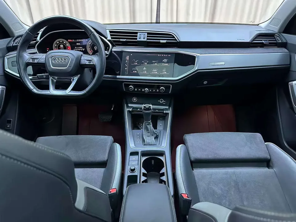 Audi Q3 Audi Q3 2023 35 TFSI Stylish Dynamic 2023 — thumbnail 4