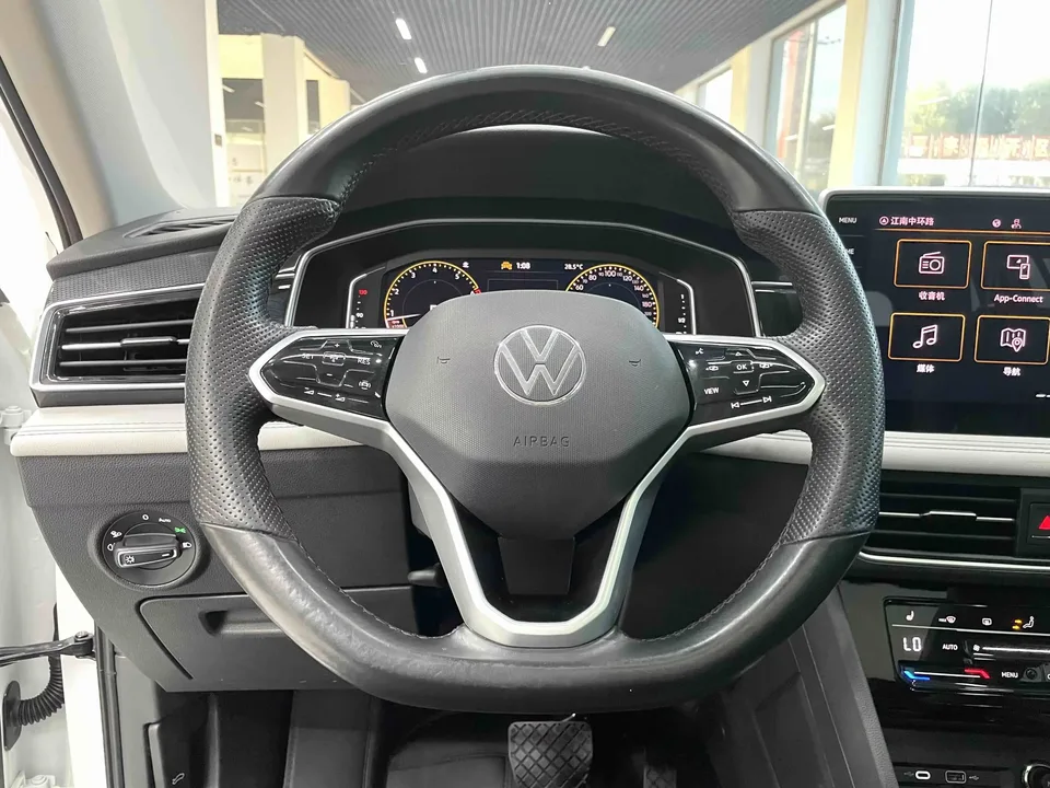 Volkswagen Tiguan L Tiguan L 2023 280TSI Limited Edition 2022 — thumbnail 5