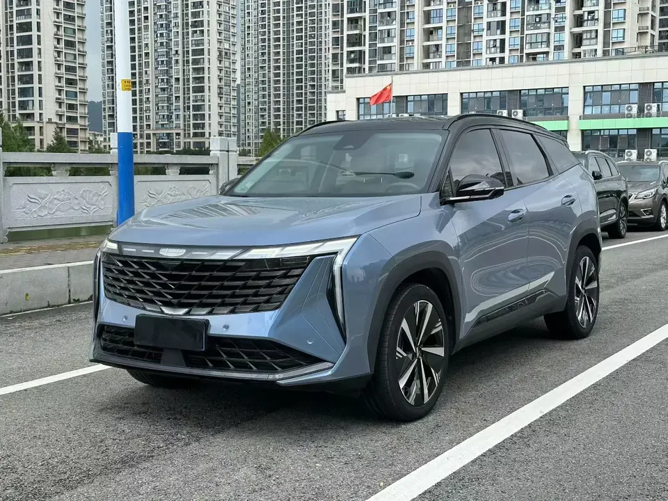 Geely Atlas L Boyue L 2024 1.5TD DCT Premium Edition 2023 — photo 1, buy with delivery to Moscow