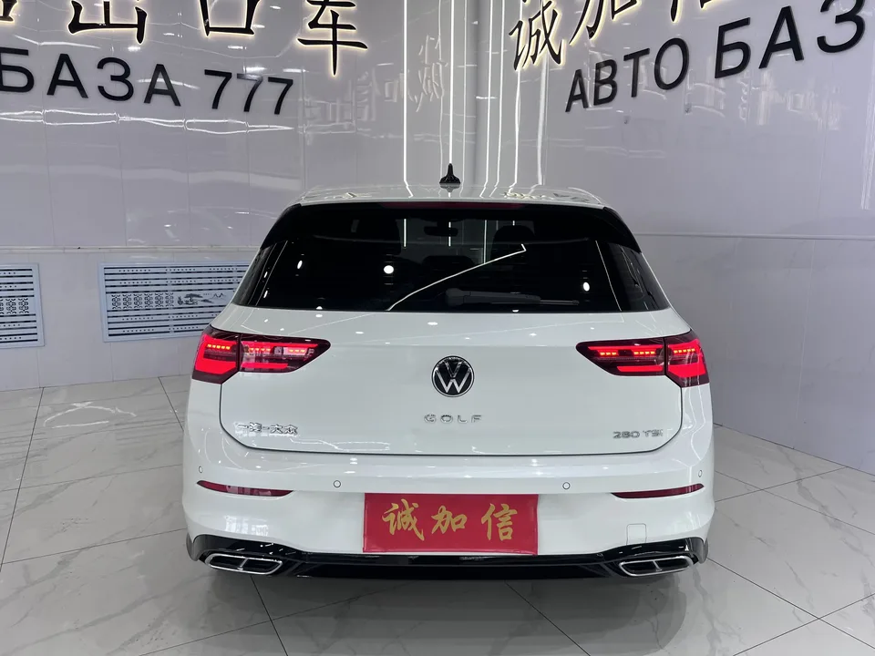 Volkswagen Golf golf 2023 280TSI DSG R-Line Lite 2024 — thumbnail 2