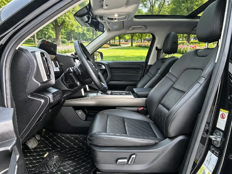 Haval Dargo Harvard dog 2022 1.5T 2WD Labrador Edition 2023 — thumbnail 4