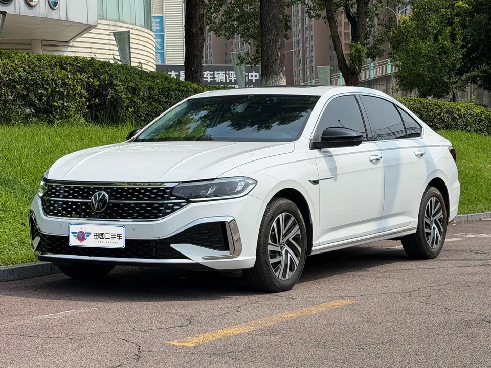 Volkswagen Lavida Lavida 2024 300TSI DSG Starry Sky Leading Edition 2025 — фото 1, купить с доставкой в Москву