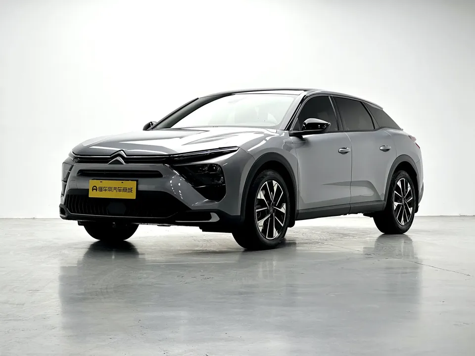 Citroen Versailles C5 X Versailles C5 X 2021 1.6T Enjoy Extraordinariness 2023 — photo 1, buy with delivery to Moscow
