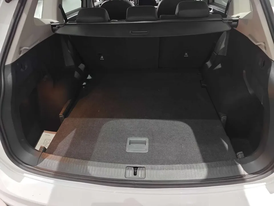 Volkswagen Tiguan L Tiguan L 2024 300TSI 2WD Smart Edition 2023 — thumbnail 3