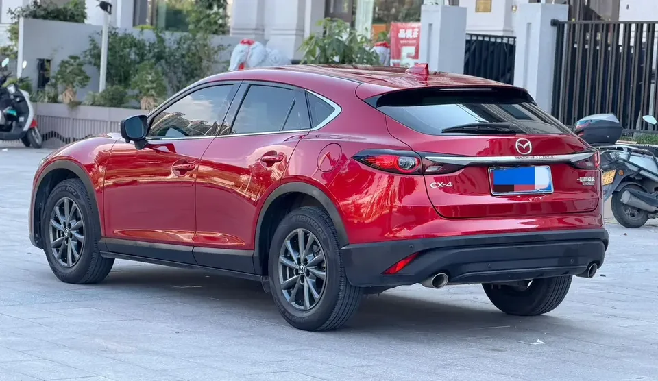 Mazda CX-4 Mazda CX-4 2020 2.0L 2WD Blue Sky Premium Edition 2022 — миниатюра 4