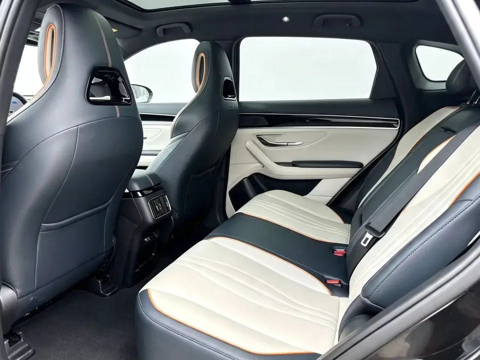 BYD Song PLUS DM Song PLUS DM 2024 DM-i Honor Edition 110KM Flagship 2024 — thumbnail 3