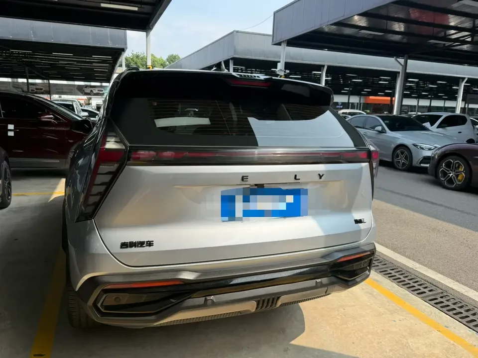 Geely Atlas L Boyue L 2023 1.5TD DCT Premium 2023 — thumbnail 2