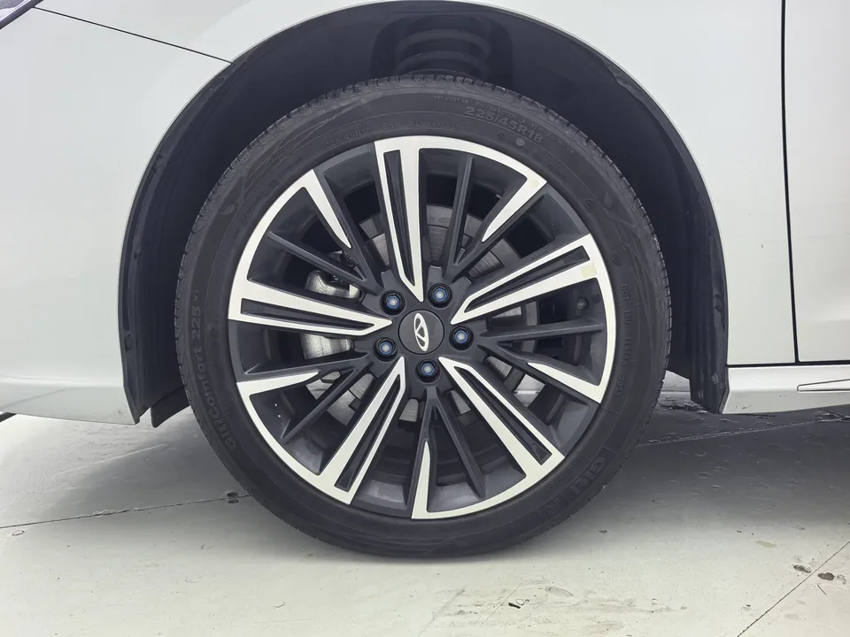 Chery Arrizo 8 PRO Arrizo 8 PRO 2025 1.6T DCT Luxury+ 2025 — thumbnail 3