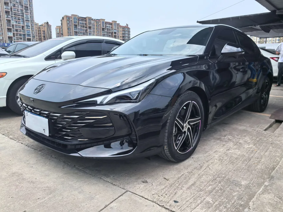 MG 7 MG7 2023 1.5T DCT Deluxe Edition 2023 — photo 1, buy with delivery to Moscow