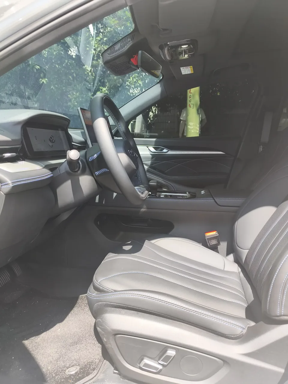 Geely Preface Xing Rui 2026 1.5T Dongfang Yao Fuyao Edition 2026 — миниатюра 5