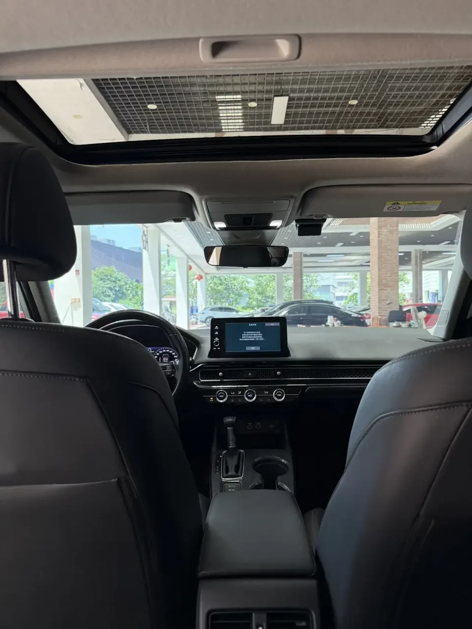 Honda Integra Style 2022 240TURBO CVT Deluxe Edition 2022 — thumbnail 4