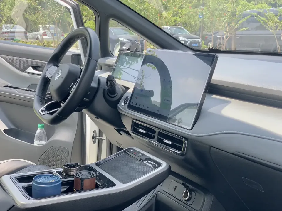HYCAN Hechuang Z03 Hechuang Z03 2022 510 Cool Edition 63.98kWh 2022 — thumbnail 5