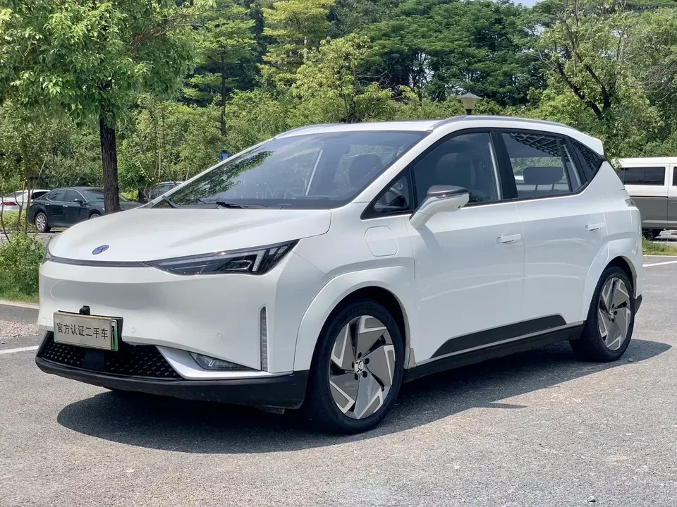 HYCAN Hechuang Z03 Hechuang Z03 2022 510 Cool Edition 63.98kWh 2022 — photo 1, buy with delivery to Moscow