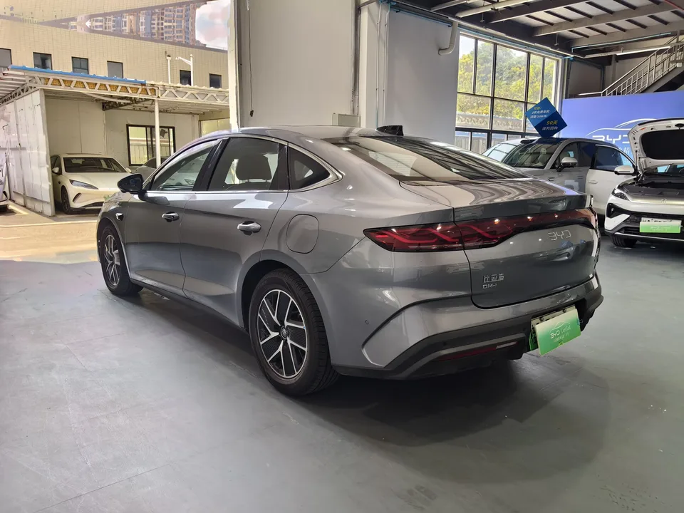 BYD Qin L DM Qin L DM 2025 DM-i 120KM Intelligent Driving Edition 2025 — thumbnail 2
