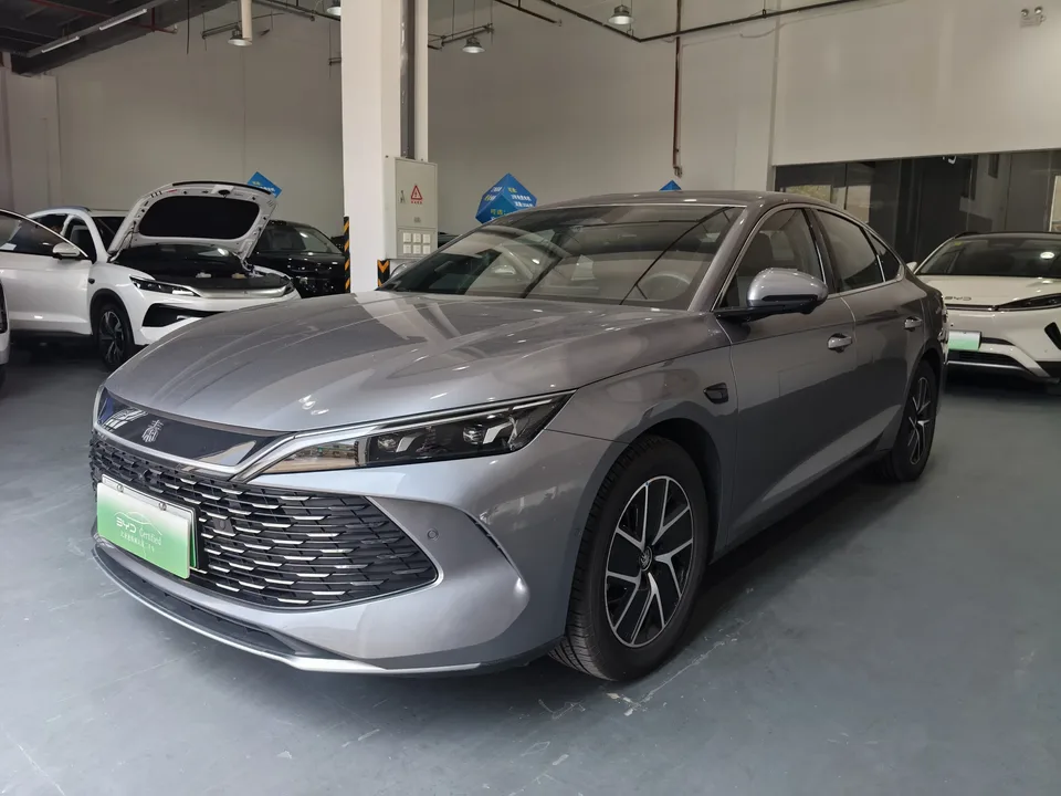 BYD Qin L DM Qin L DM 2025 DM-i 120KM Intelligent Driving Edition 2025 — photo 1, buy with delivery to Moscow