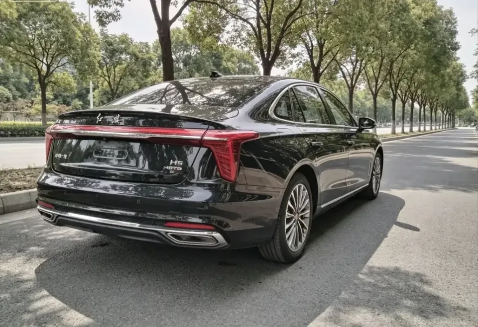 Hongqi H5 Hongqi H5 2023 1.5T DCT Zhilian Qiyue Edition 2022 — thumbnail 2