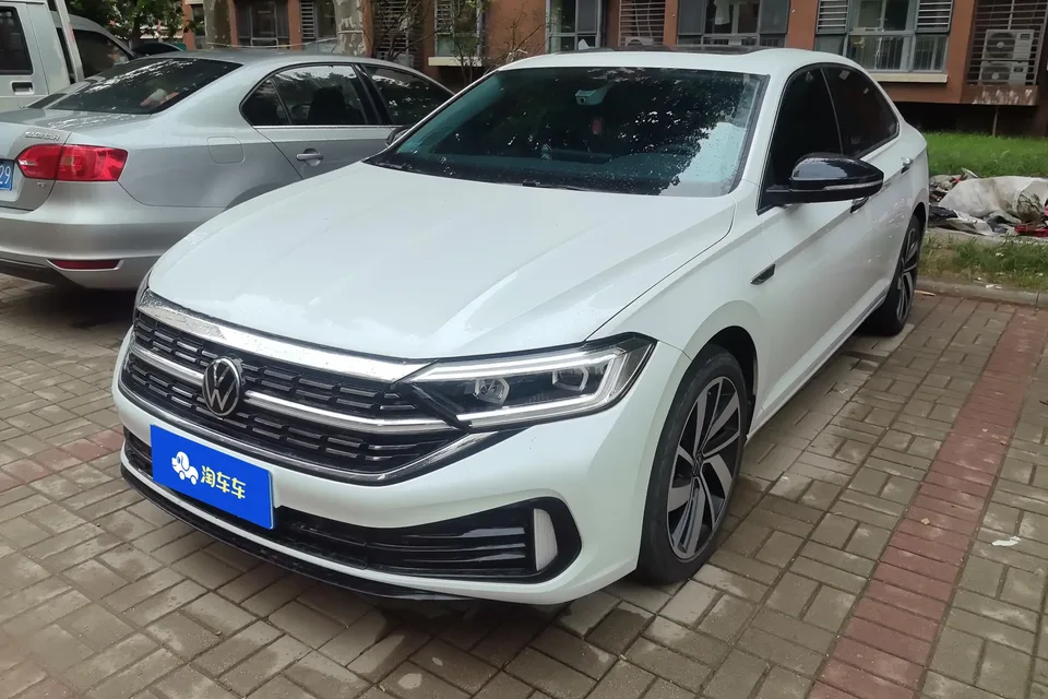 Volkswagen Sagitar Sagitar 2024 300TSI DSG Excellence Edition 2024 — photo 1, buy with delivery to Moscow