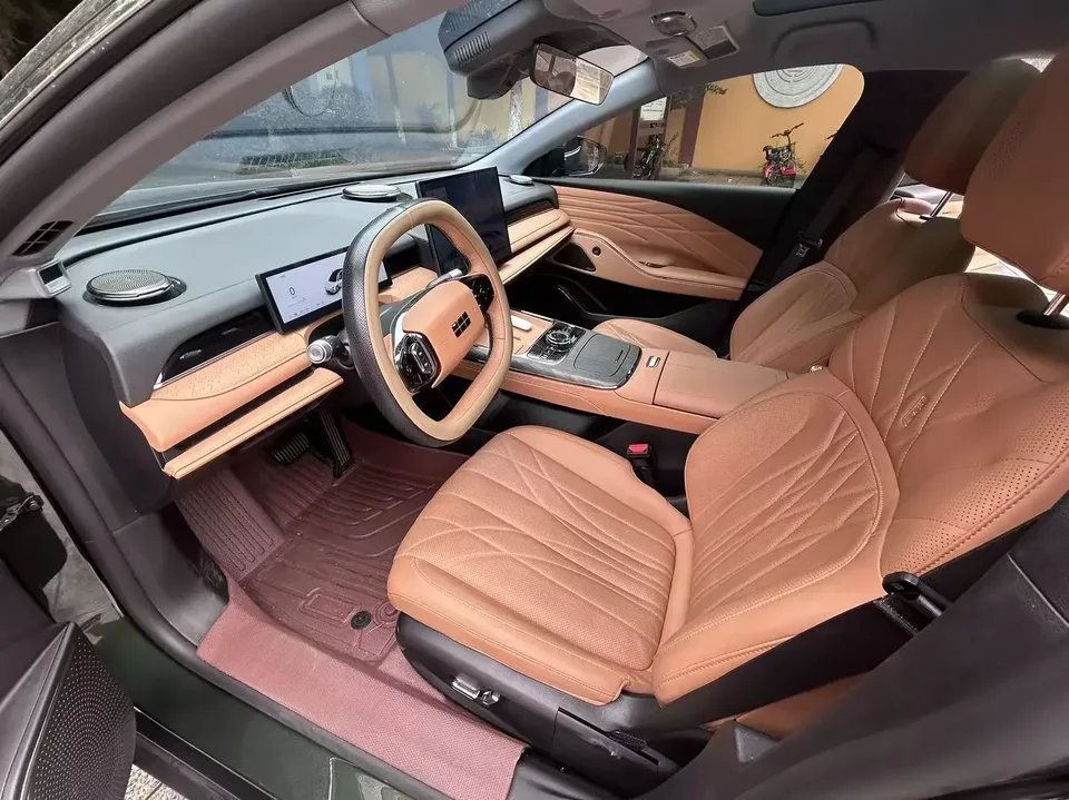 Geely Galaxy Star 8 PHEV Galaxy Star 8 PHEV 2025 130km EM-i Premium Edition 2025 — thumbnail 3