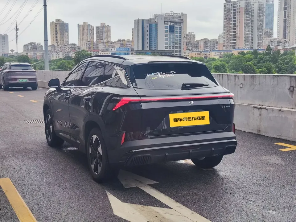 Jietu Shanhai JETOUR SHANHAI L6 JETOUR SHANHAI L6 2024 1.5TD DHT ULTRA 2025 — thumbnail 2