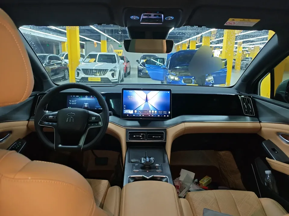 BYD Song L DM Song L DM 2024 DM-i 112KM Leading Type 2024 — миниатюра 2
