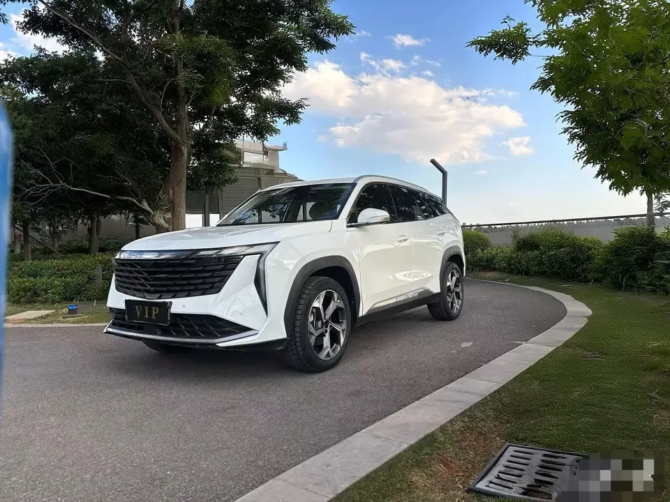 Geely Atlas L Boyue L 2023 1.5TD DCT Premium 2023 — photo 1, buy with delivery to Moscow
