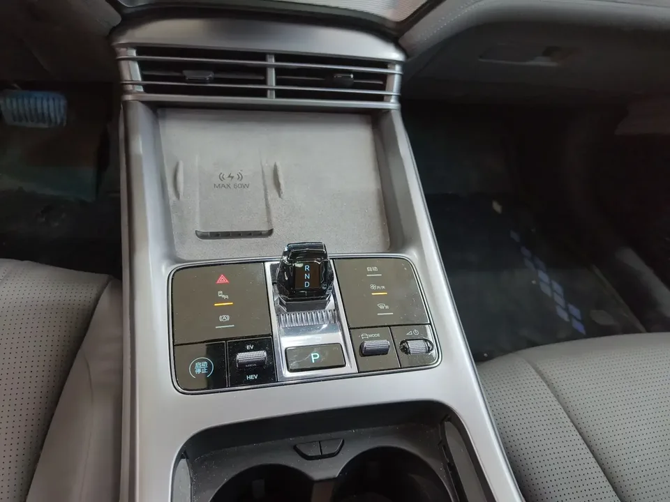 BYD Seal 07DM Seal 07DM 2024 DM-i 125KM Deluxe 2025 — thumbnail 3