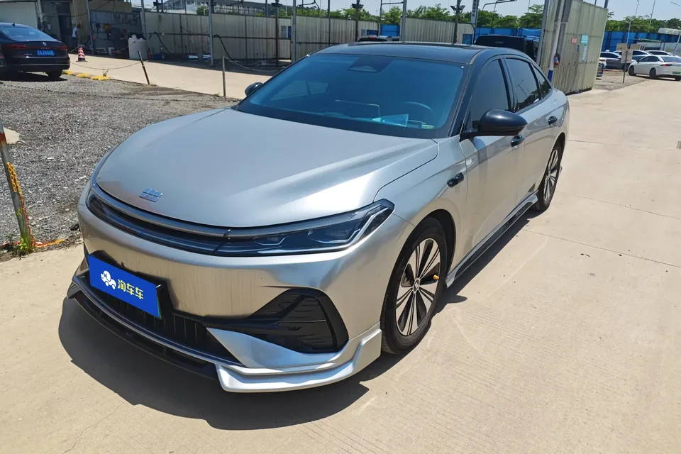 Geely Galaxy A7 EM Galaxy A7 EM 2025 150km long-distance version 2025 — photo 1, buy with delivery to Moscow