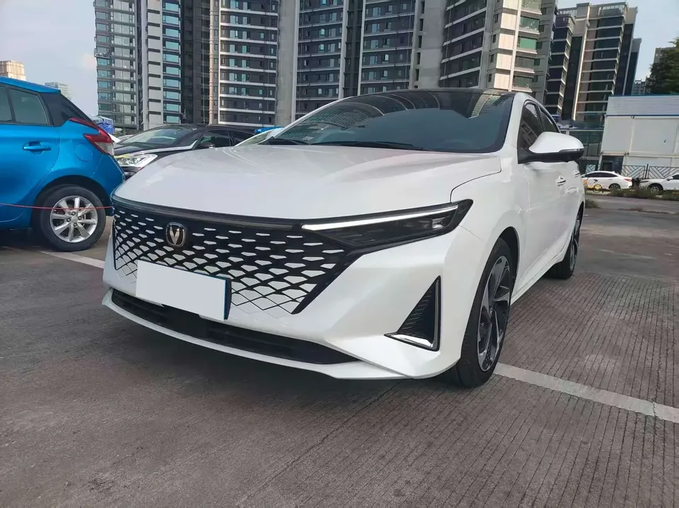 Changan Ruicheng PLUS Ruicheng PLUS 2023 1.5T DCT flagship model 2023 — photo 1, buy with delivery to Moscow
