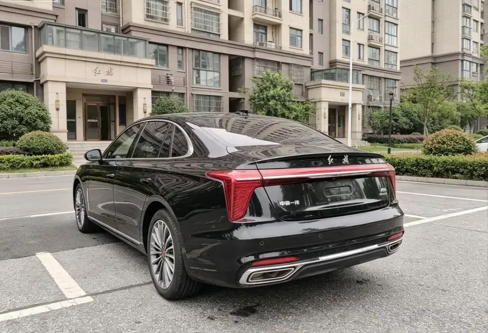Hongqi H5 Hongqi H5 2023 1.5T DCT Zhilian Qiyue Edition 2022 — thumbnail 2