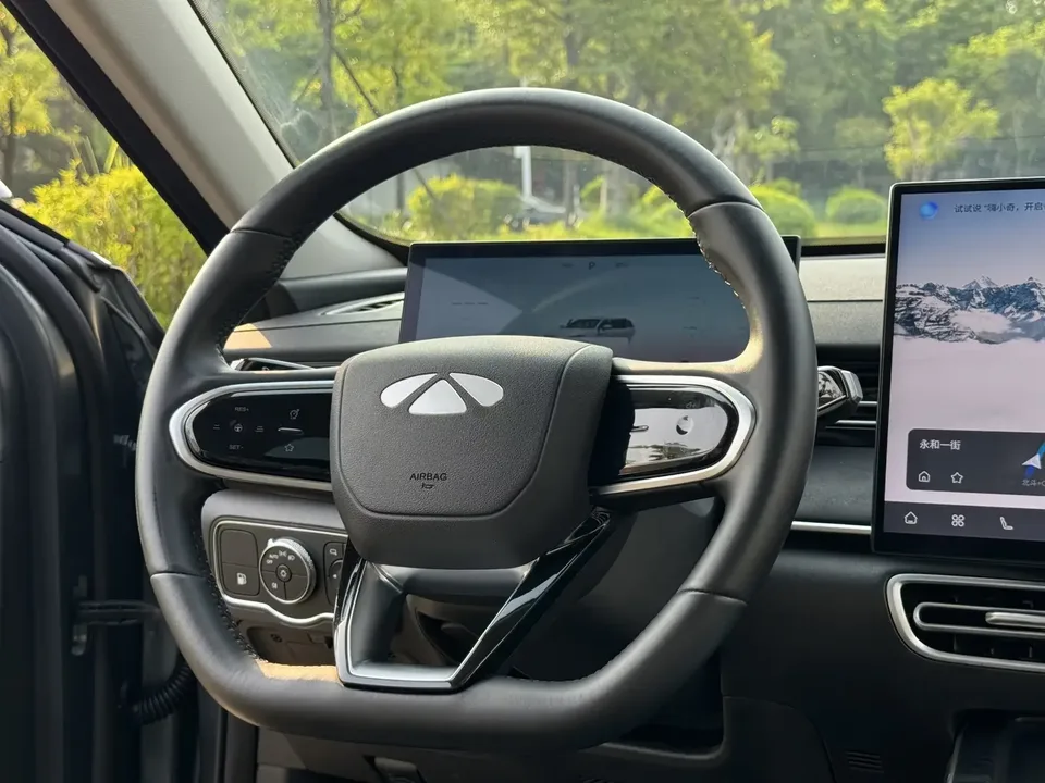 Chery Fengyun A8L Fengyun A8L 2025 145km Luxury 2024 — thumbnail 5