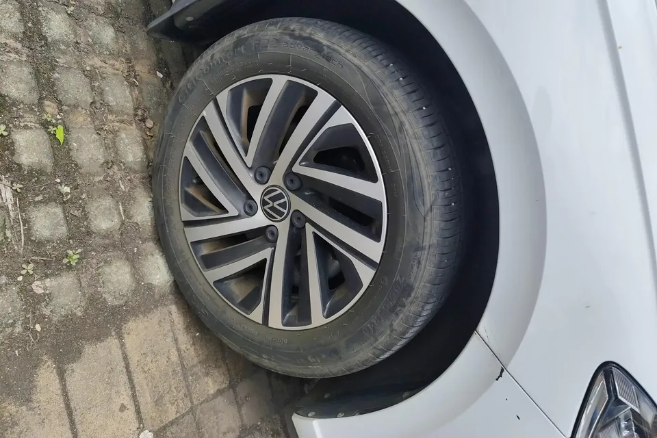 Volkswagen Lavida Lavida 2023 300TSI DSG Starry Sky Edition 2023 — thumbnail 3