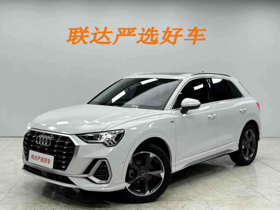Audi Q3 Audi Q3 2023 35 TFSI Stylish Dynamic 2023 — photo 1, buy with delivery to Moscow