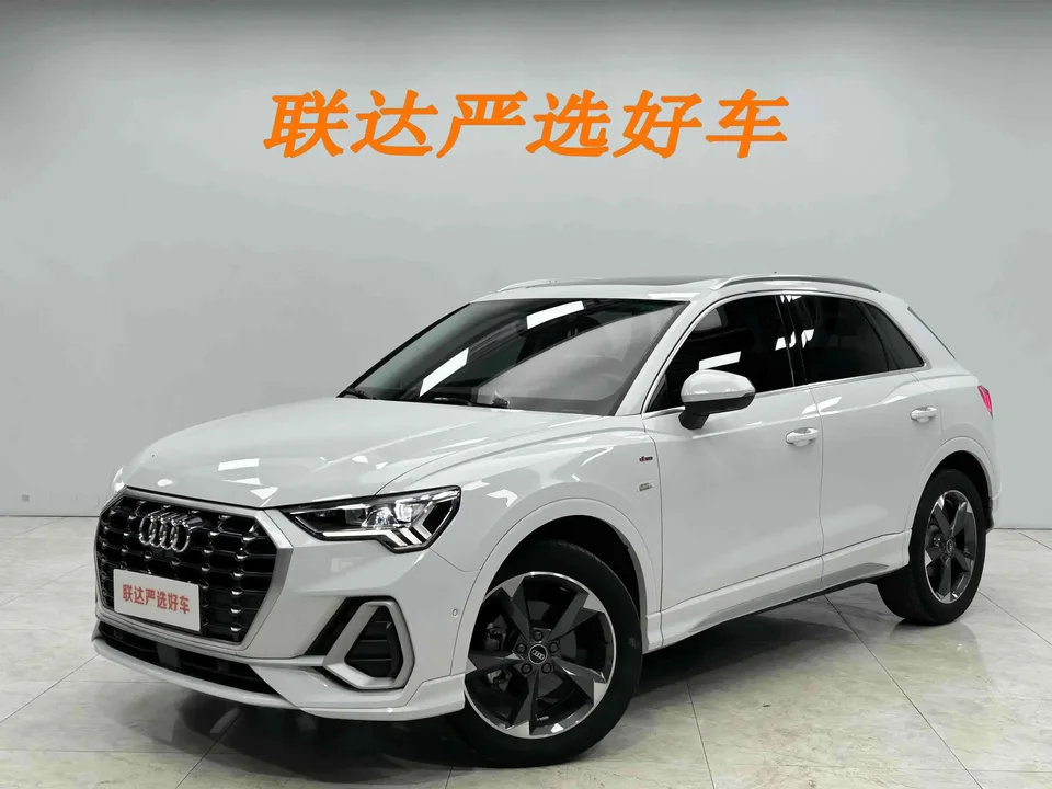Audi Q3 Audi Q3 2023 35 TFSI Stylish Dynamic 2022 — фото 1, купить с доставкой в Москву