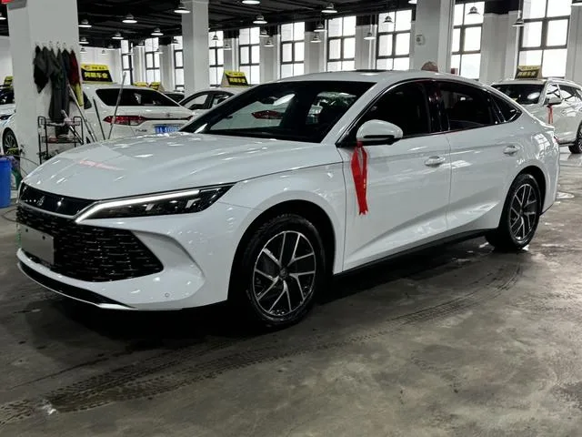 BYD Qin L DM 2024