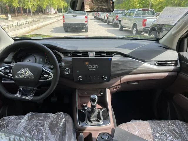 Dongfeng Ruiqi 7 2.3T manual two-wheel drive diesel flagship model long cargo box M9T 2025 — миниатюра 3