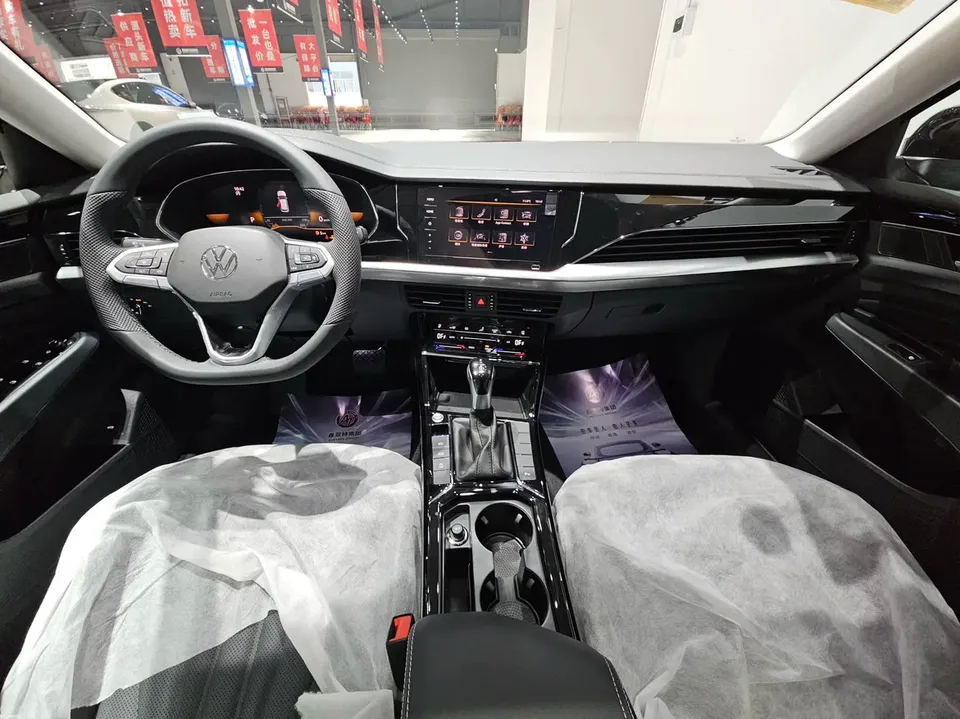 Volkswagen Passat Passat 2025 Passat 2025 Outstanding Model 330TSI Starry Sky Elite Edition 2025 — thumbnail 3