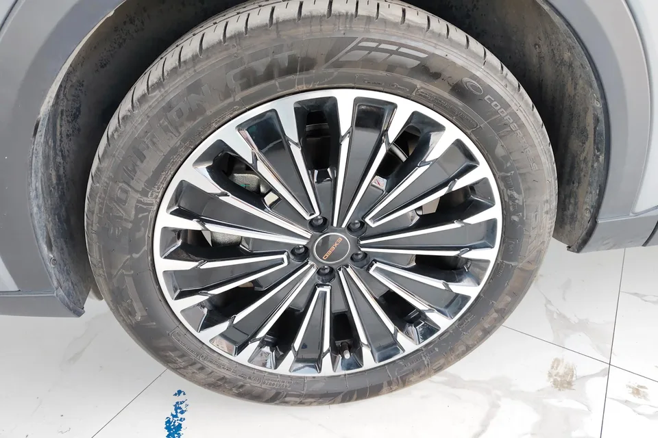 Exeed Xingtu Yaoguang C-DM Long-range Pro 2024 — миниатюра 4