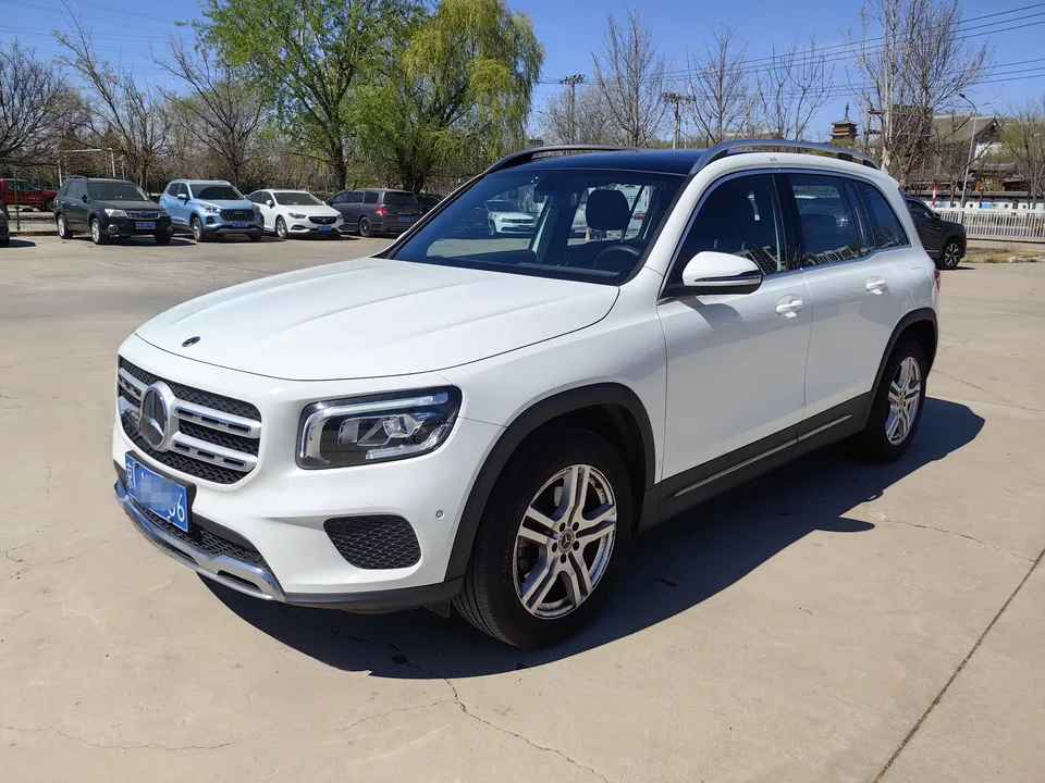 Mercedes-Benz GLB-Class 2023