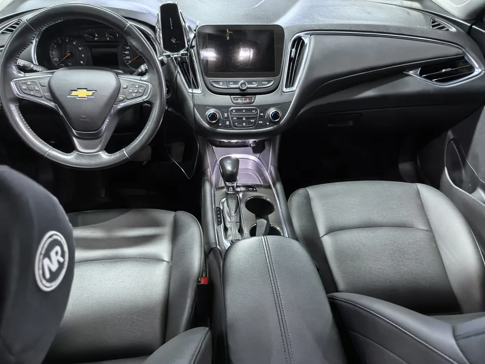 Chevrolet Malibu Xl 1.5T sharp version 2023 — миниатюра 5