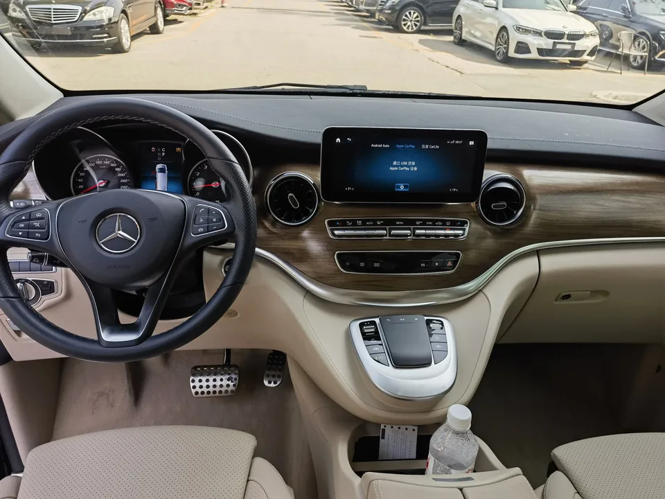 Mercedes-Benz V-Класс Mercedes Benz V Class 2022 V 260 L Long Wheelbase Premium Edition 2023 — thumbnail 5